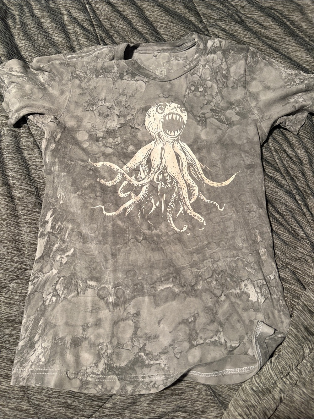 Dirty Heads Band Merch Shirt Octopus Glow in the Dark on grey tie dye. Reggae